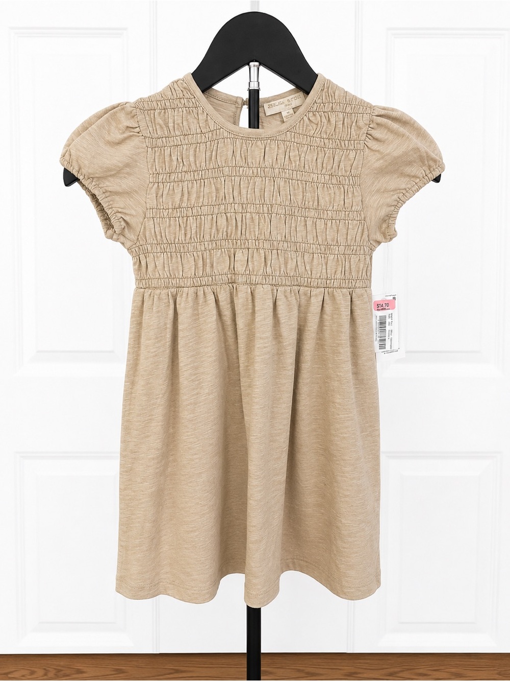 Chelsea & Violet Beige Smocked Short Sleeve Dress
